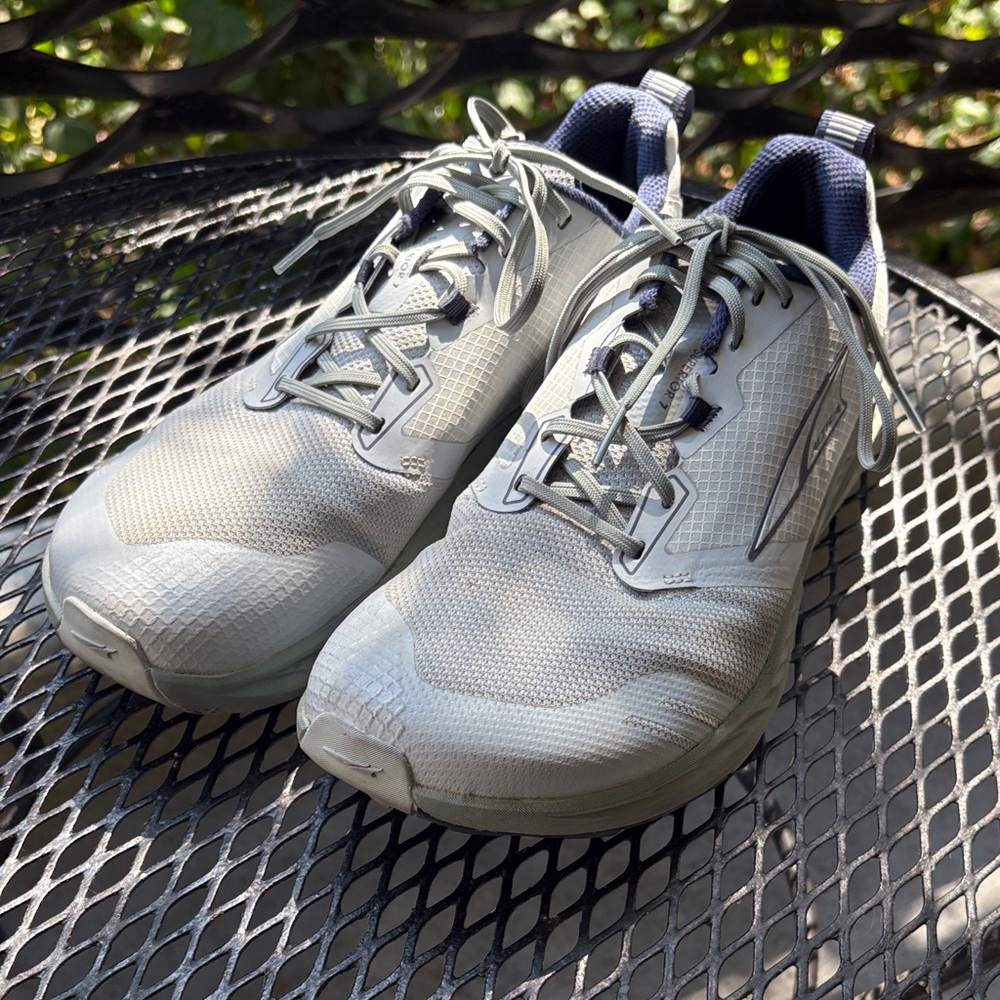 Altra Men's Athletic Shoes in Light Gray